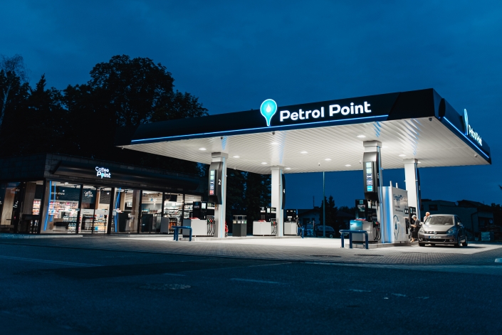 reklamy dla stacji paliw samantonio