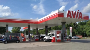 reklamy dla stacji paliw samantonio