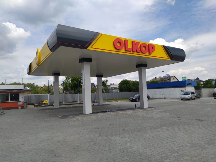 stacje paliw budowa i&nbsp;reklama